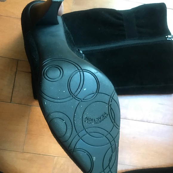 Boots . Shoes  , KENNETH COLE BLACK SUADE Heel’s - Picture 8 of 8